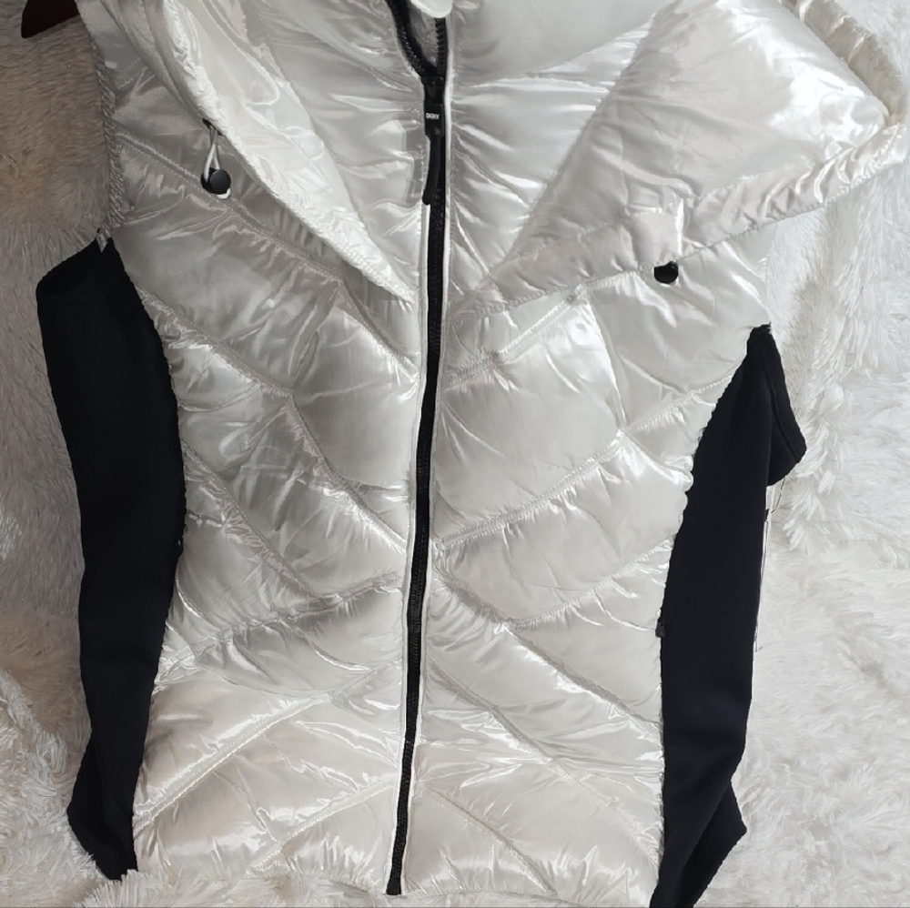 DKNY White and Black Quilted Vest